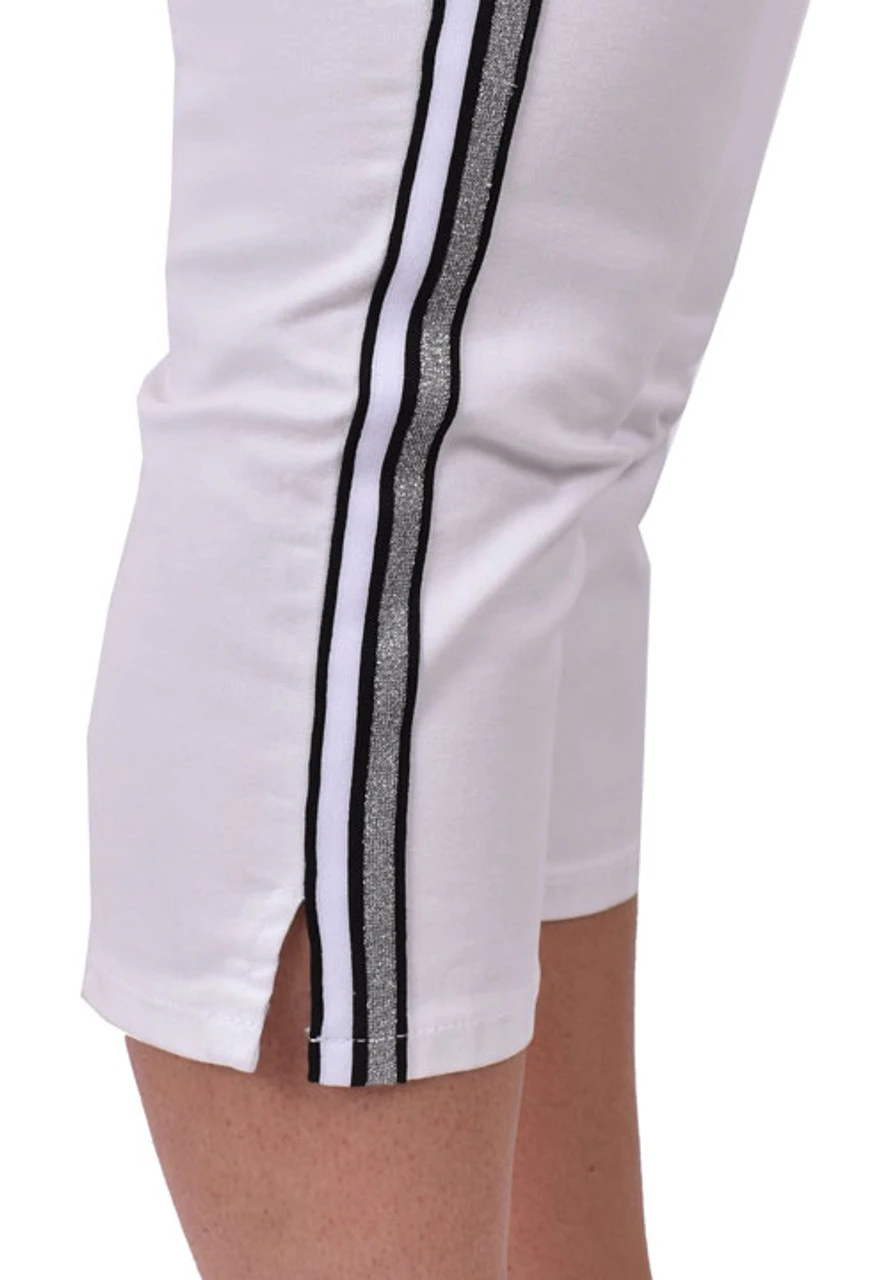 Capri with Taping Capri With Taping -Gustwillers Clothing Shop Capri with Taping S 3 41449.1710450957