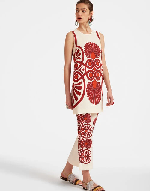 Stretch Tunic Medallion Placée Cream in Envers Satin Stretch Tunic Medallion Placée Cream In Envers Satin -Gustwillers Clothing Shop DRE0758VIS011MED01 WH03 3