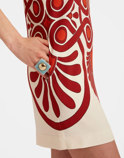 Stretch Tunic Medallion Placée Cream in Envers Satin Stretch Tunic Medallion Placée Cream In Envers Satin -Gustwillers Clothing Shop DRE0758VIS011MED01 WH03 4