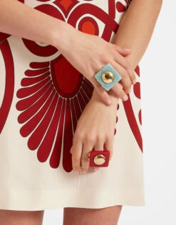 Stretch Tunic Medallion Placée Cream In Envers Satin 5 Stretch Tunic Medallion Placée Cream In Envers Satin -Gustwillers Clothing Shop DRE0758VIS011MED01 WH03 5