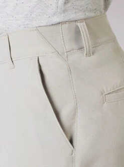 Lee Tri-Flex Short -Gustwillers Clothing Shop Lee Tri Flex Short DOVE 3 00426.1710699622