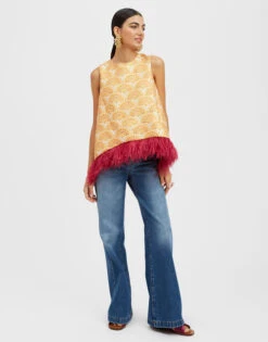La Scala Top Fans Gold In Jacquard With Feathers 2 La Scala Top Fans Gold In Jacquard With Feathers -Gustwillers Clothing Shop TOP0013JCQ072FAN02 YE05 2