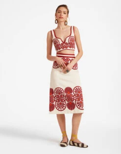 Baia Crop Top Medallion Placée Cream In Flat Cotton Stretch -Gustwillers Clothing Shop TOP0094COT037MED01 WH03 2