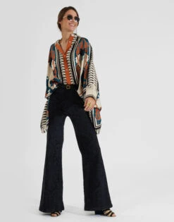 Flare Jeans Corte Black In Denim 4 Flare Jeans Corte Black In Denim -Gustwillers Clothing Shop TRO0096DEN001CRT04 BL01 3