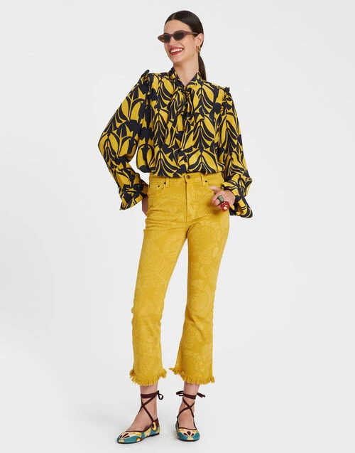 Fancy Crop Jeans Sicomore Yellow in Laser-Printed Denim With Fringe Fancy Crop Jeans Sicomore Yellow In Laser-Printed Denim With Fringe -Gustwillers Clothing Shop TRO0108DEN001SIC03 OR06 3