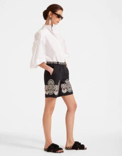 Boyfriend Shorts Medallion Placée Black In Shot Cotton -Gustwillers Clothing Shop TRO0131COT058MED01 BL01 2