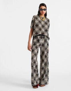 Lacey House T-Shirt Mini Tiles Black In Macramé -Gustwillers Clothing Shop TSH0035JCQ077MIT01 BL01 2