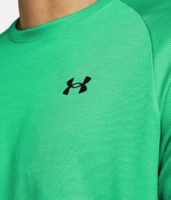 Under Armour UA® Tech™ Textured Short Sleeve -Gustwillers Clothing Shop UA Tech Textured Short Sleeve VAPGREEN 4 77663.1711562204